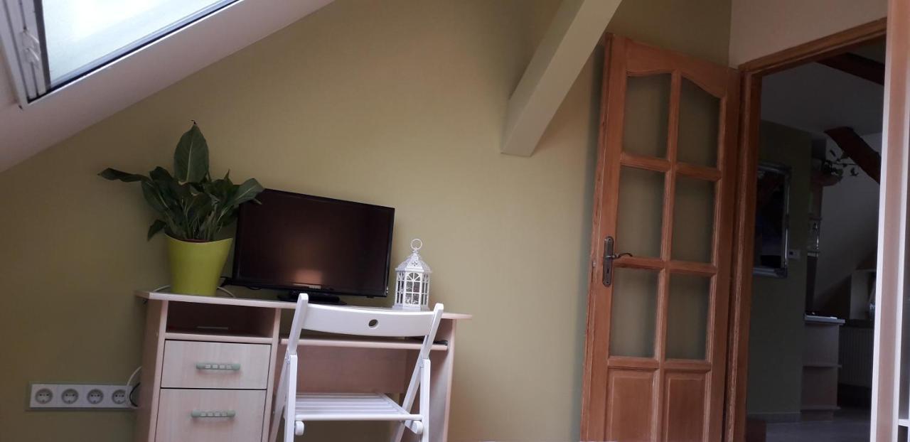 Diana Apartmanhaz เคสเท ภายนอก รูปภาพ